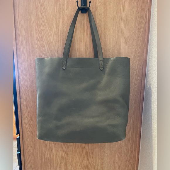 Madewell Tote - Picture 5 of 8